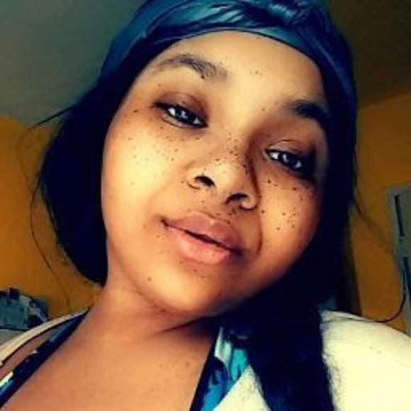 Meet your Posher, Ashanee - Picture 1 of 1